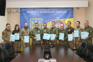 КІНОЛОГИ ПОЛКУ АЗОВ ВІДВІДАЛИ НАВЧАЛЬНО-ТРЕНУВАЛЬНІ ЗБОРИ ТА ОТРИМАЛИ РОБОЧІ СЕРТИФІКАТИ