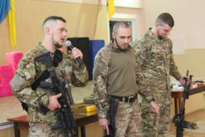 АЗОВЦІ ВІДВІДАЛИ ШКОЛЯРІВ ТА ВЗЯЛИ УЧАСТЬ В АКЦІЇ «ВІДПОВІДАЛЬНІСТЬ ПОЧИНАЄТЬСЯ З МЕНЕ»