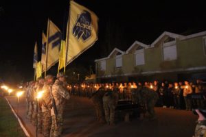 АЗОВЦІ ПОПРОЩАЛИСЯ ІЗ ЗАГИБЛИМ ПОБРАТИМОМ ПОДГОНОМ