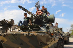 АЗОВЦІ ВЛАШТУВАЛИ ЕКСКУРСІЮ ДЛЯ ДІТЕЙ