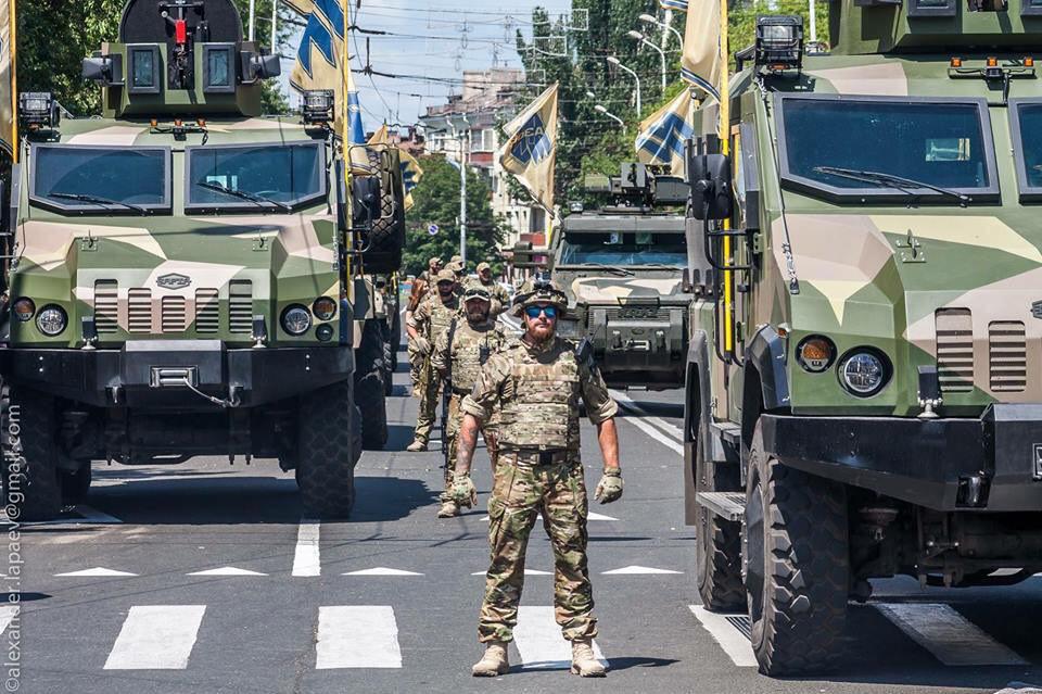 Полк АЗОВ вітає маріупольців із ювілейним Днем міста!