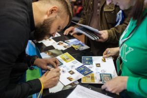 Зображення екс-бійців полку АЗОВ прикрасили поштові марки